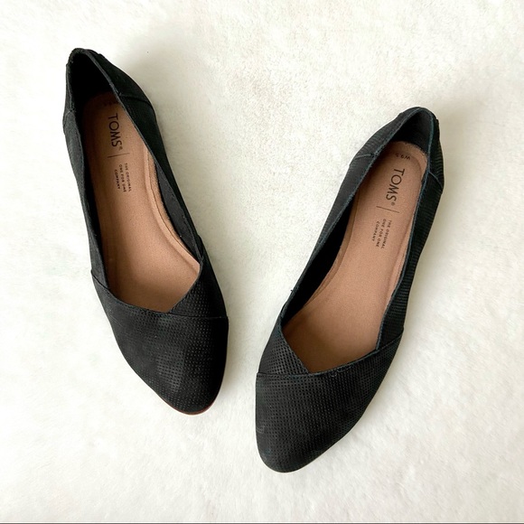 toms perforated flats